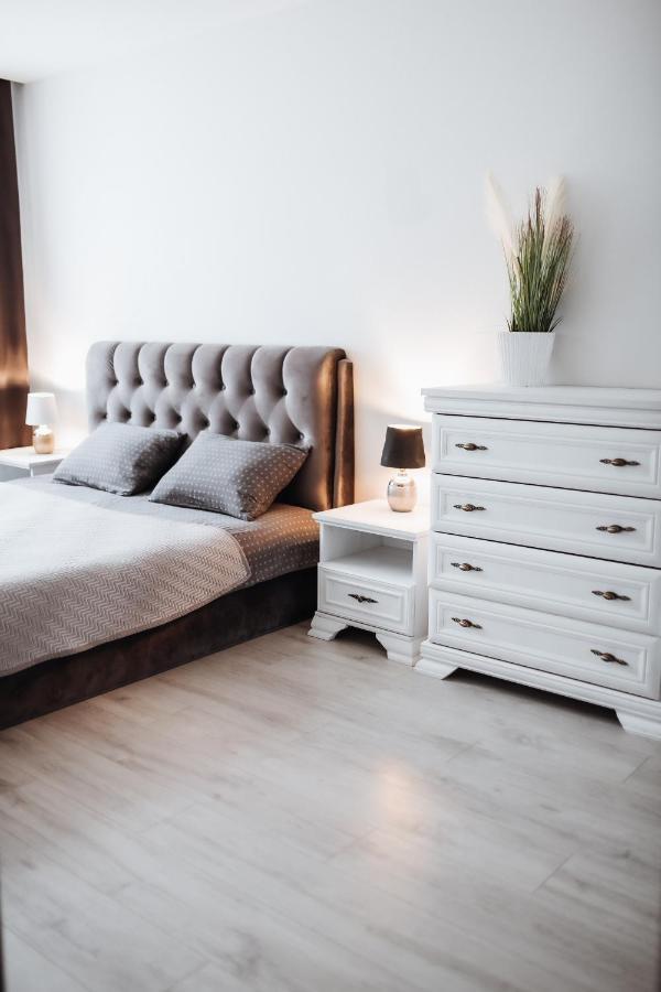 Luxury Apartments In City Center, Siauliai Екстериор снимка